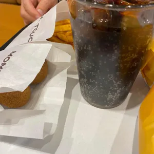 맘스터치  사진