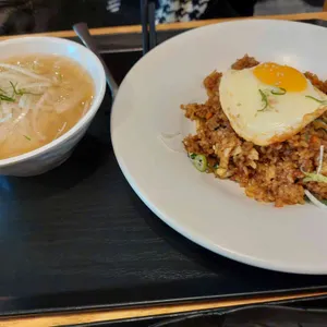 포이스트 사진