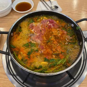 버섯매운탕 샤브샤브칼국수 사진