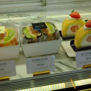 카페 오버랩 리뷰 사진