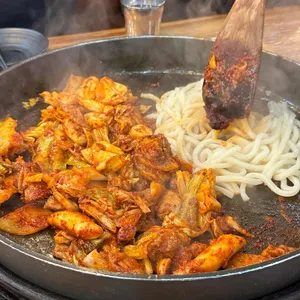 유가네닭갈비 사진
