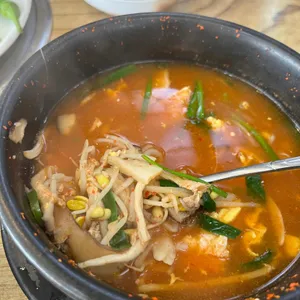 굴예찬 사진