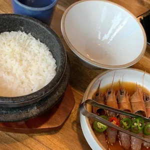 담아래 사진