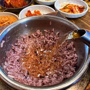 맷돌순두부돌솥밥 리뷰 사진