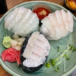 오늘도 연어 사진