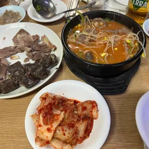 선릉 순대국 사진