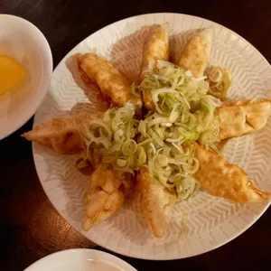 홍경 사진