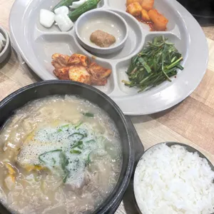 밀양돼지국밥 사진
