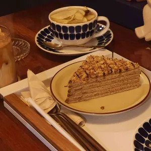 디피스트 사진
