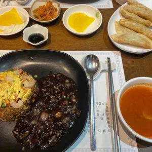 디엔차이 사진