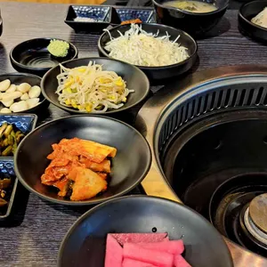 한우돈 정육식당 사진