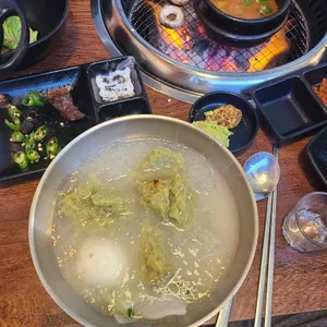 안씨고집 사진