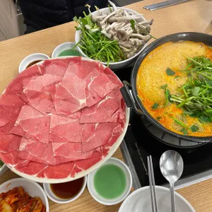 등촌샤브칼국수 사진