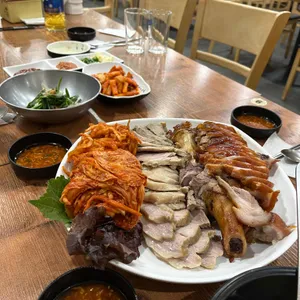 초원족발 사진