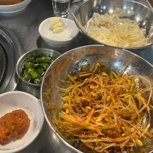 놀란돼지 사진