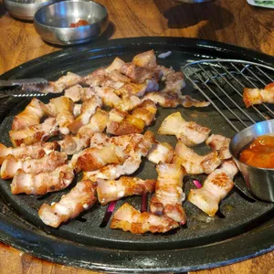 육시리 사진