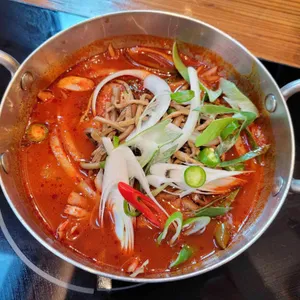 멸치부터 고래까지 리뷰 사진
