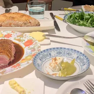 끌레망꾸꾸 사진