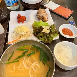 명동칼국수샤브샤브 사진