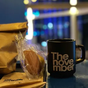 더노벰버 라운지 사진