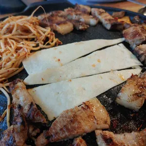 꽃세겹살 사진