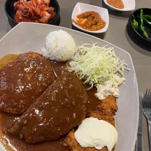 윤화돈까스 리뷰 사진