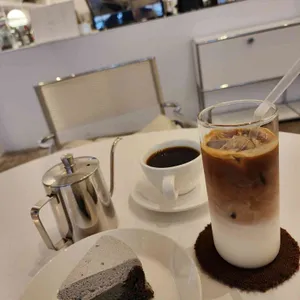 처치앤댄스홀 사진
