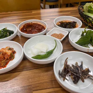 정성듬뿍 제주국 사진