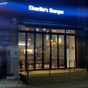찰리스버거 리뷰 사진