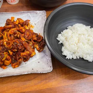 홍기와쭈꾸미 사진