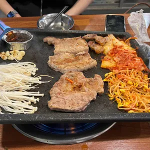 숙성고 통삼겹무한리필 사진