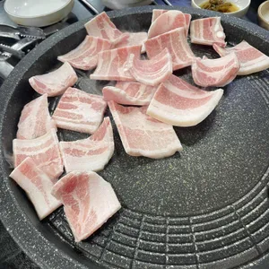 천이오겹살 사진