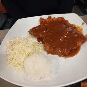 윤화돈까스 사진