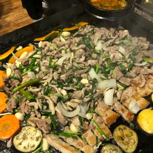 자주오리돌판구이 사진