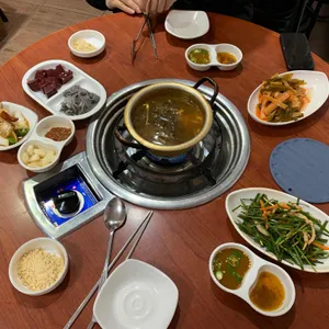 황소고집 돌곱창 사진