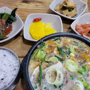 돈애랑장터순대국감자탕 사진