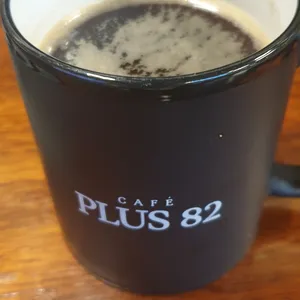 플러스82커피 사진