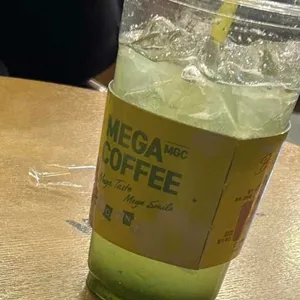 메가커피 경성대점 사진