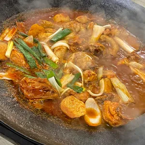 마니산 솥뚜껑닭볶음탕 사진