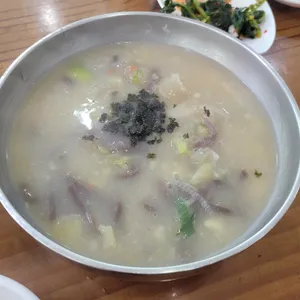 바우 옹심이메밀칼국수 사진