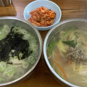 평양칼국수 사진