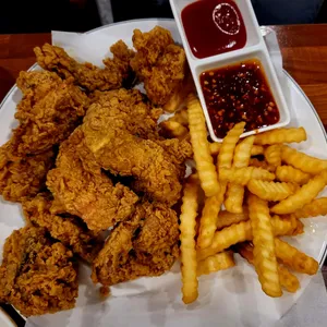 몽마르치킨호프 사진