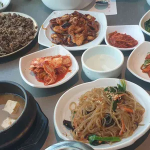 담 사진