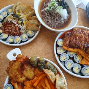 얌샘김밥 사진