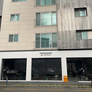카페 유어프레즌트 리뷰 사진