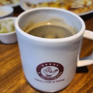 헤밍웨이베이커리카페 & 다이닝카페 리뷰 사진