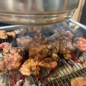 양국 사진