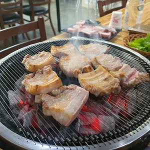 아산숯불생고기 사진