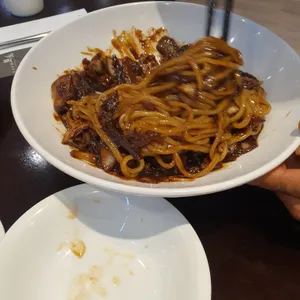 리옌 사진