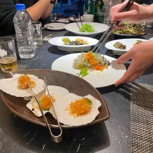 경복궁 블랙 사진